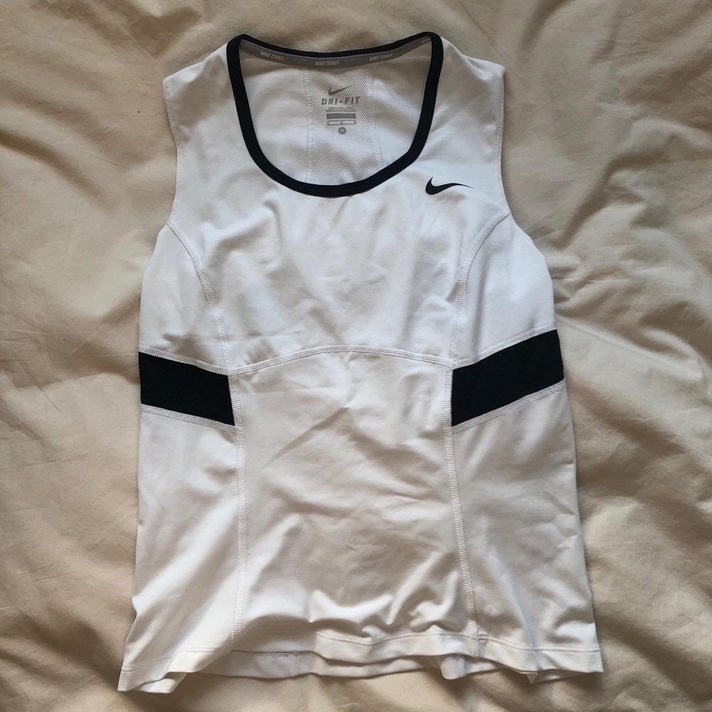 Nike‎ DriFit Sleeveless Top